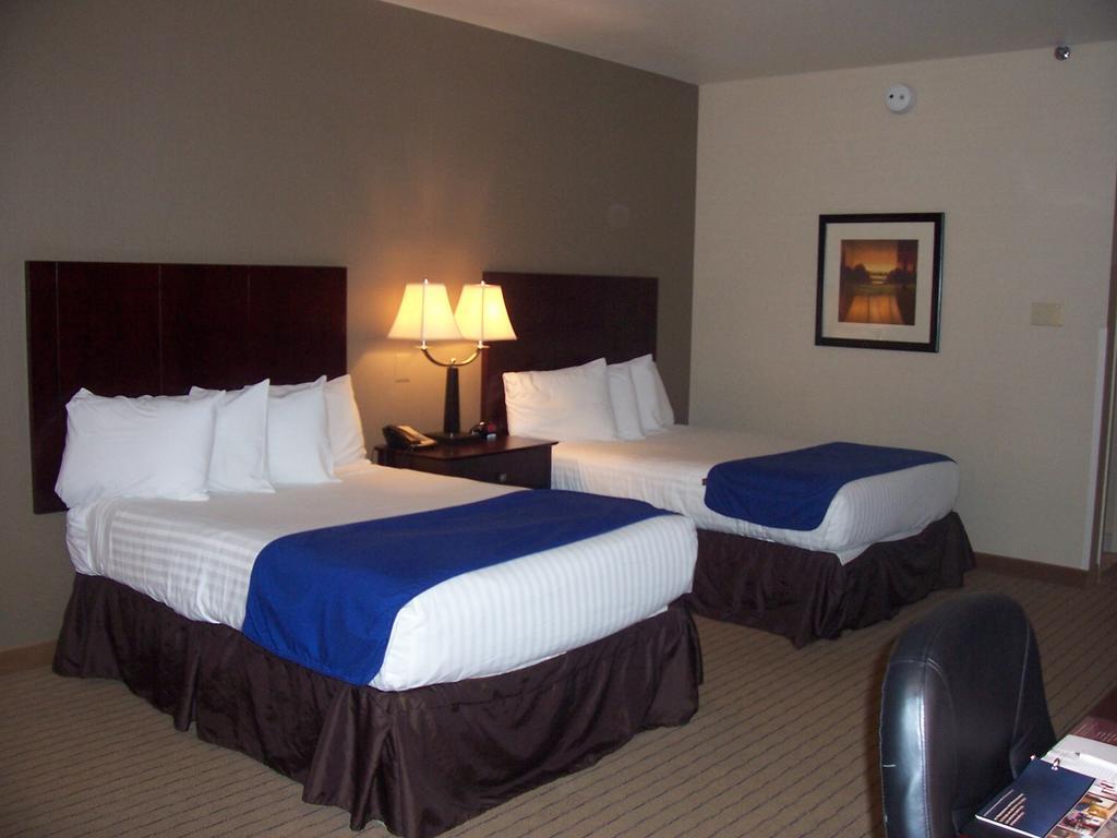 Nichols Village Hotel And Spa Clarks Summit Pokój zdjęcie