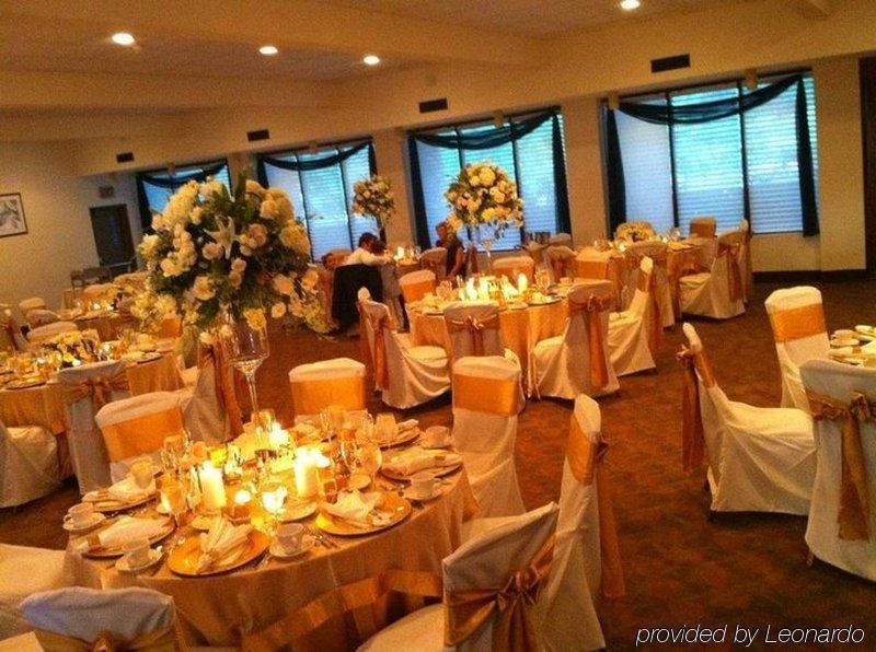 Nichols Village Hotel And Spa Clarks Summit Zewnętrze zdjęcie