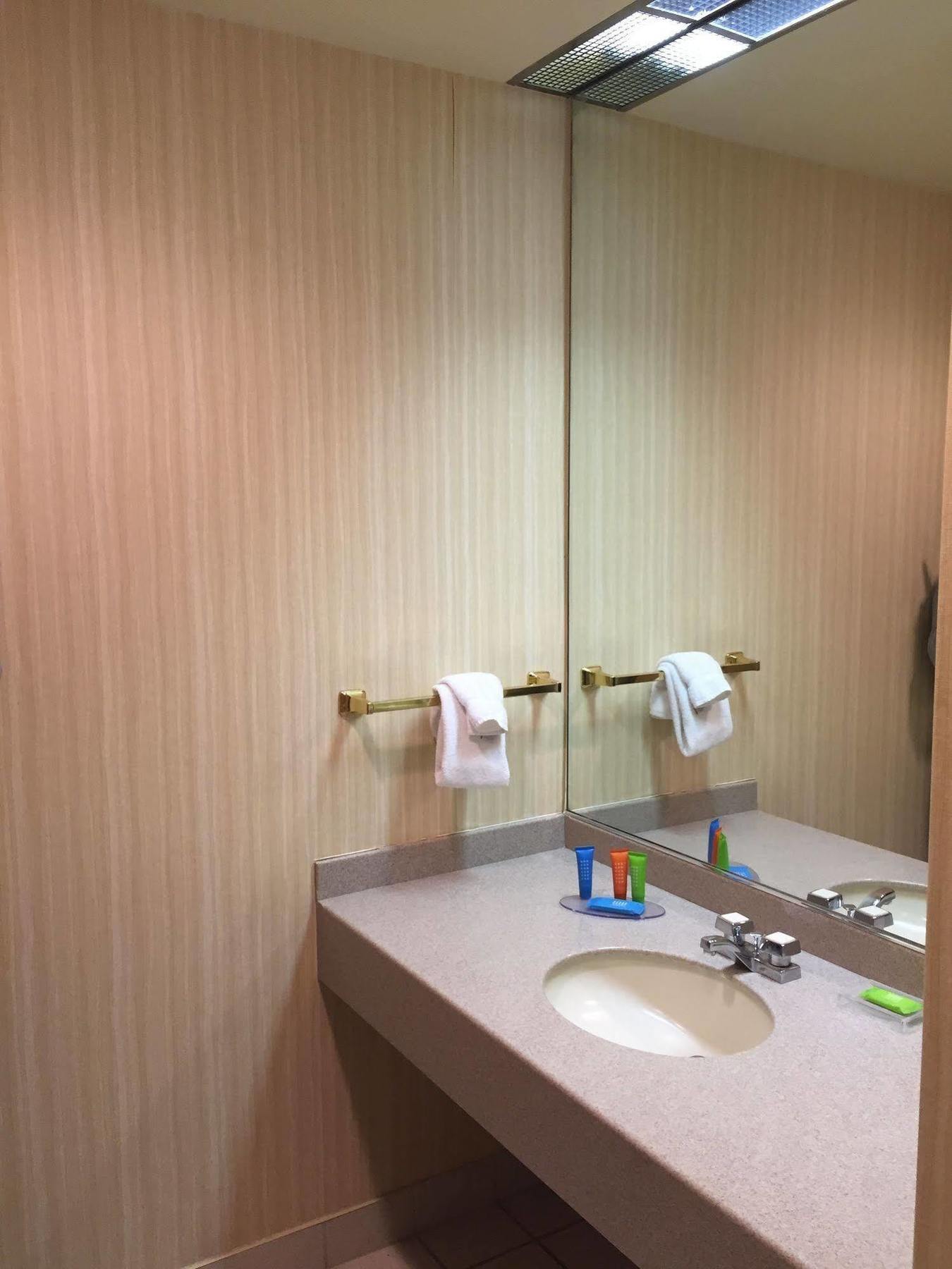 Nichols Village Hotel And Spa Clarks Summit Zewnętrze zdjęcie