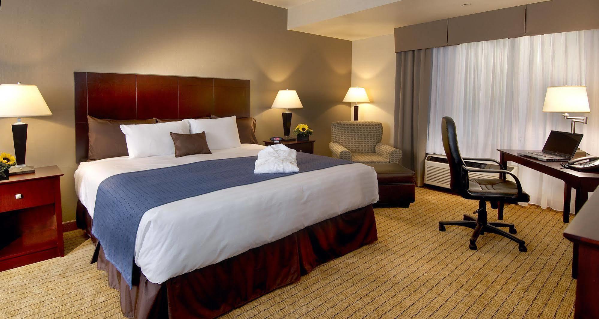 Nichols Village Hotel And Spa Clarks Summit Zewnętrze zdjęcie